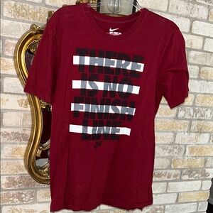 Nike Men's Maroon There Is No Finish Line Tee Athletic Cut Size M Medium